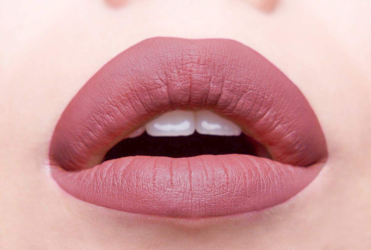 CrystalHearts Matte Liquid Lipstick - Long-Lasting and Non Transfer Kiss Proof Makeup - Drombeauty